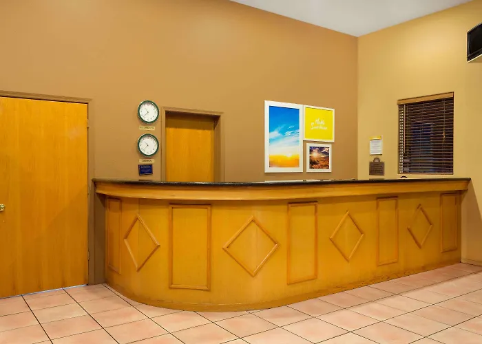 Days By Wyndham Bullhead Hotel