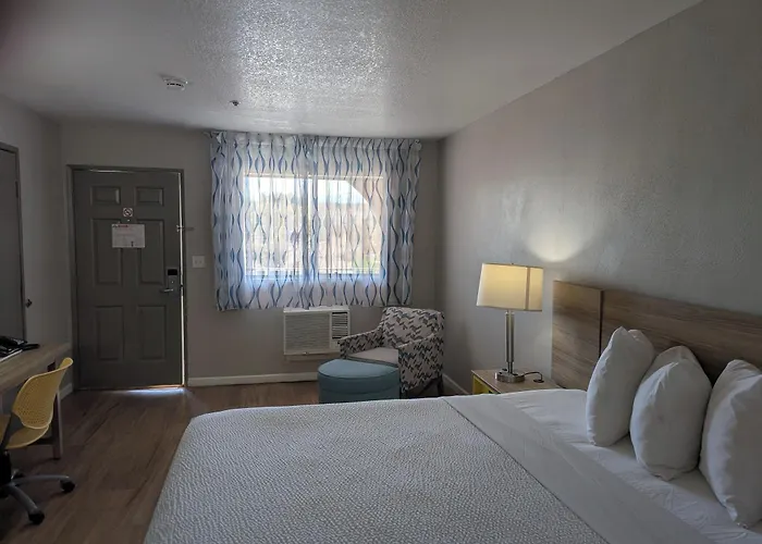 Days By Wyndham Bullhead Hotel