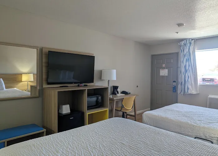 Days By Wyndham Bullhead Hotel 2*